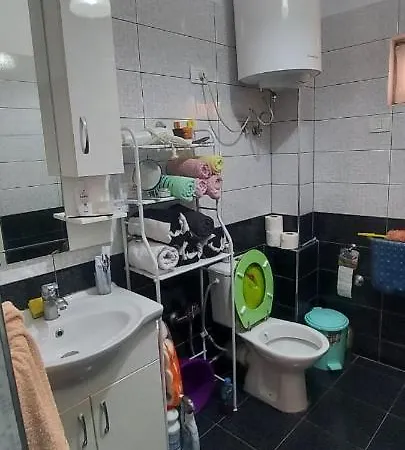 Besnik Apartment Tirana